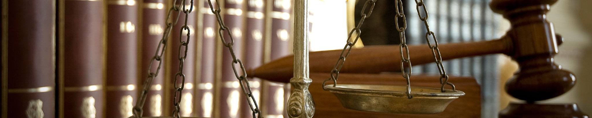 scale and gavel